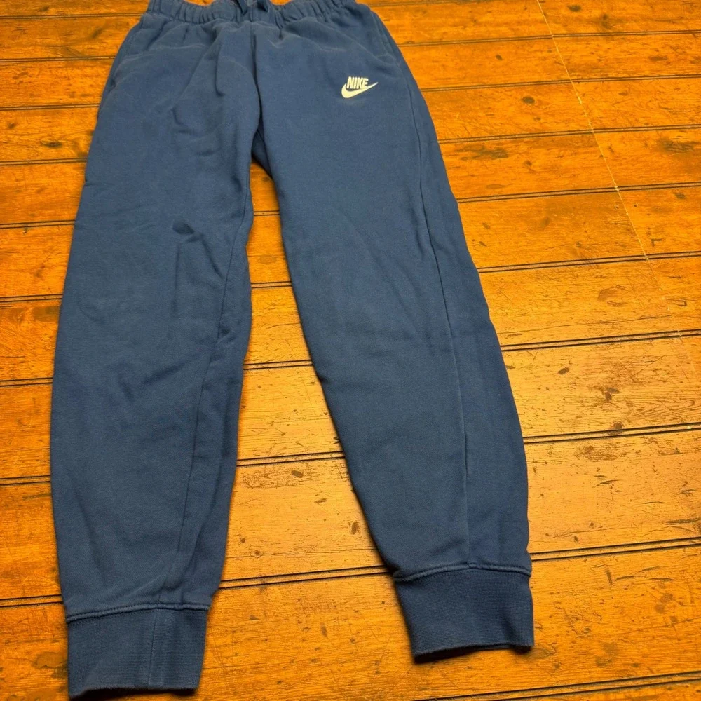 Nike Sportswear Club Fleece Joggers Blue Sweatpants‎ Mens XS Embroidered Logo